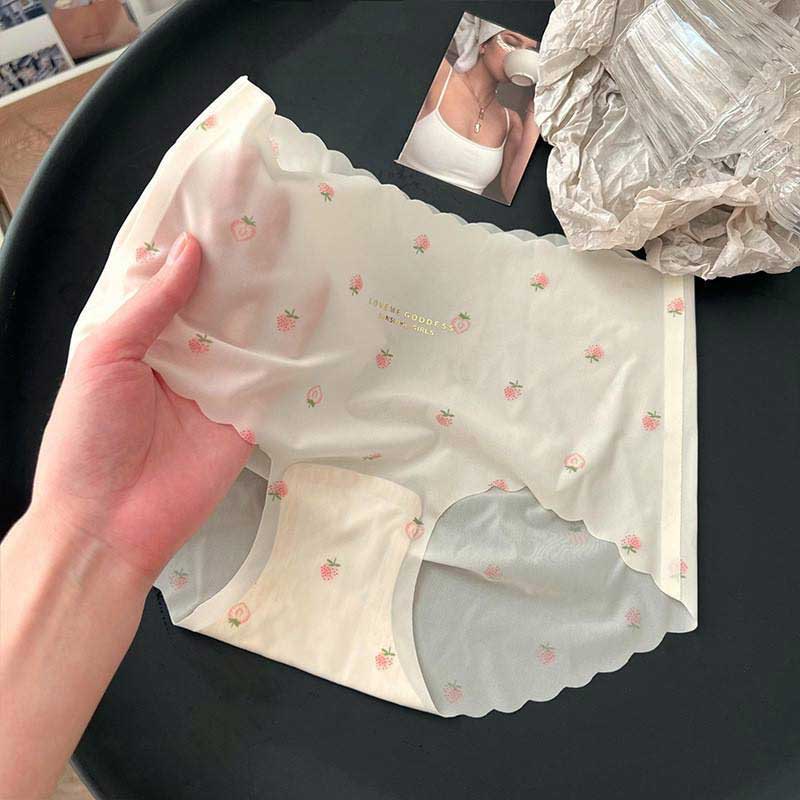شورت زنانه لیزری طرح توت‌فرنگی (بدون دوخت و فاق نخی)
